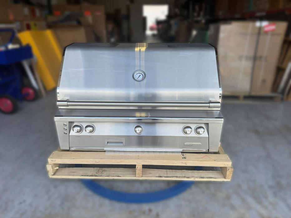 Alfresco 42" Built-In Grill with Sear Zone, Stainless Steel, Natural Gas - ALXE-42SZ-NG-OPENBOX